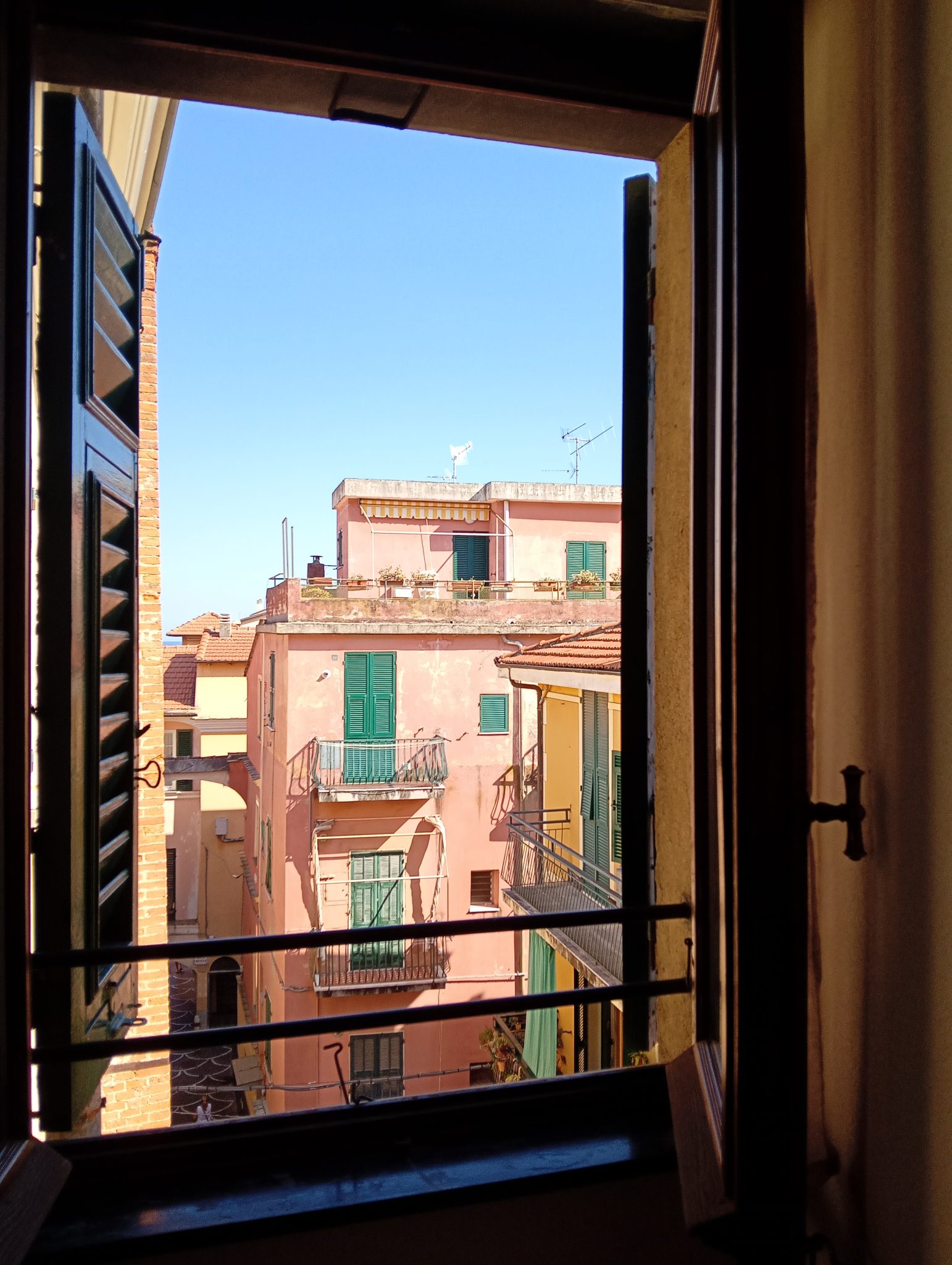 affitta camere estate pietra ligure (2)