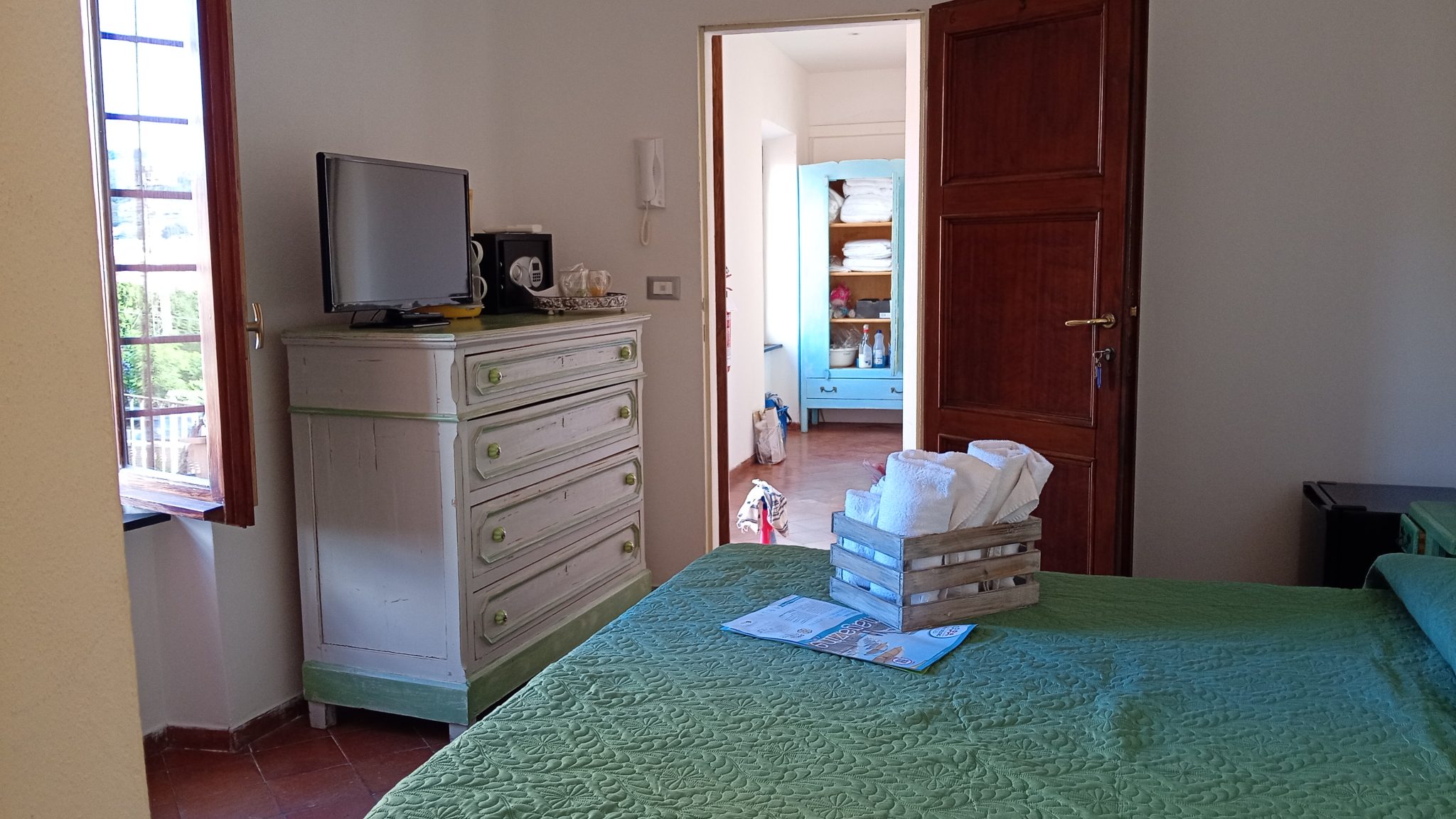 camere in castello storico pietrara ligure (2)
